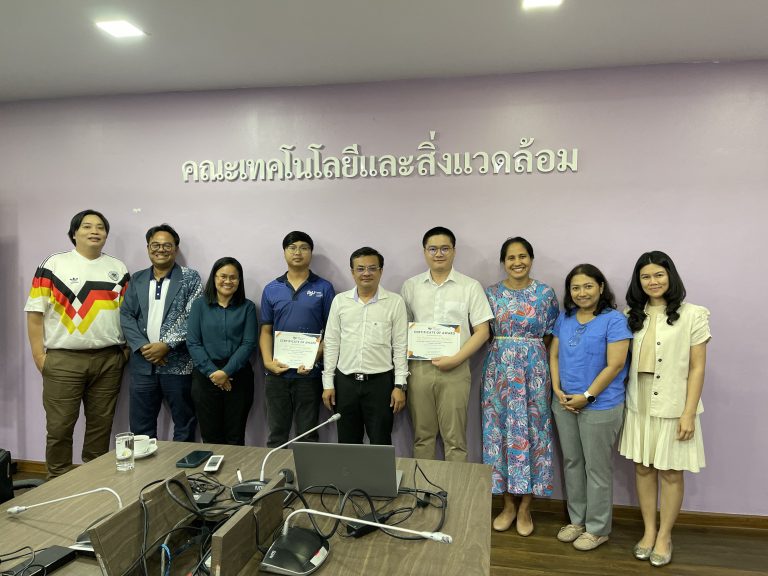 คณะเทคโนโลยีและสิ่งแวดล้อม จัดกิจกรรมรายงานความก้าวหน้าวิทยานิพนธ์ระดับบัณฑิตศึกษา พร้อมประกาศผลผู้ได้รับรางวัลนำเสนอผลงานดีเด่น