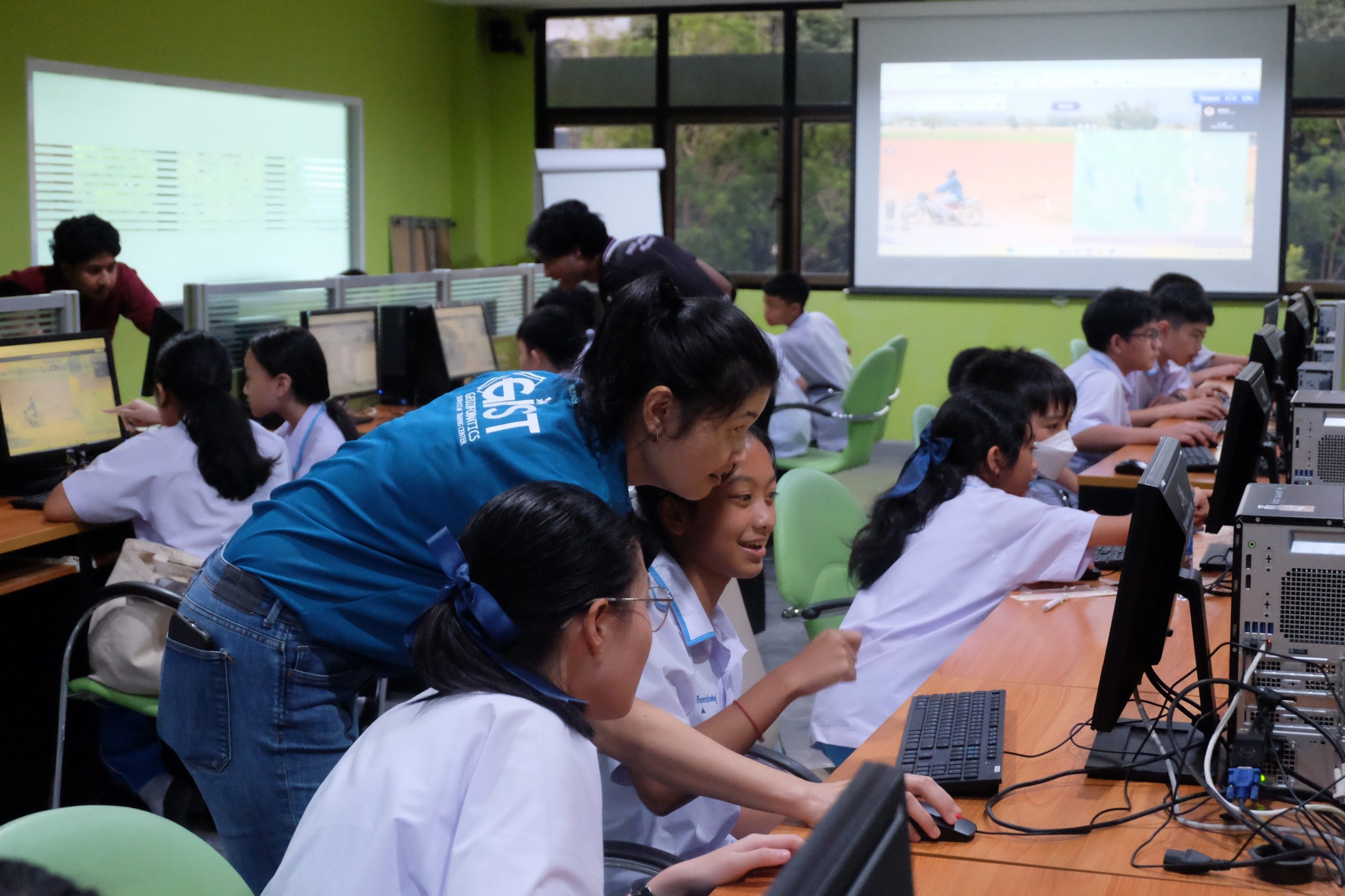 คณะเทคโนโลยีและสิ่งแวดล้อม ม.อ.ภูเก็ต จัดโครงการค่ายวิทยาศาสตร์ เทคโนโลยี และสิ่งแวดล้อมสำหรับนักเรียนระดับมัธยมศึกษาตอนต้น โรงเรียนภูเก็ตวิทยาลัย