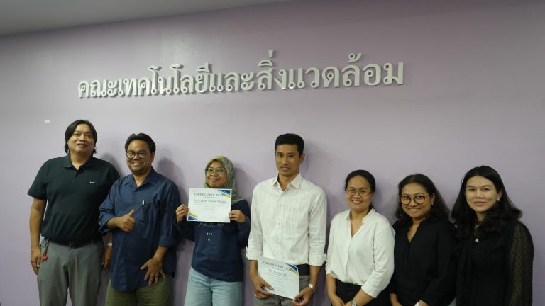 คณะเทคโนโลยีและสิ่งแวดล้อม มอบรางวัลผู้นำเสนอดีเด่น กิจกรรม FTE 3 Minute Progress Report ประจำปีการศึกษา 2568