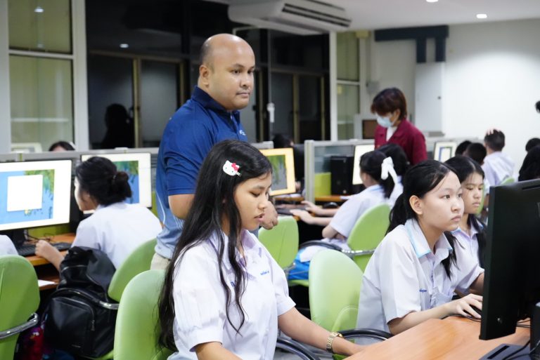 คณะเทคโนโลยีและสิ่งแวดล้อม จัดโครงการค่ายวิทยาศาสตร์ เทคโนโลยี และสิ่งแวดล้อม ให้แก่นักเรียนโรงเรียนภูเก็ตวิทยาลัย